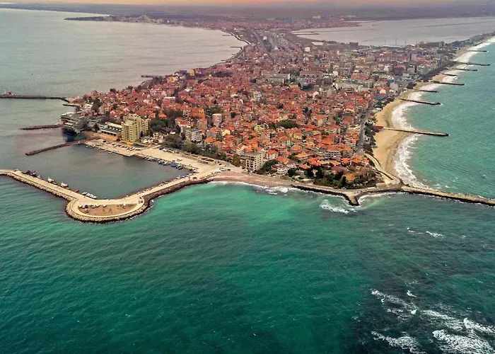 Konukevi Salt Ahyolu